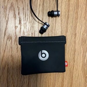 Beats by Dre URbeats